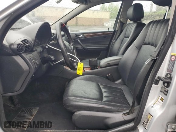 2006 Mercedes-Benz C 280 Luxury with VIN WDBRF92H96F815024, listed as a Copart auction lot 55578365 with 178,356 mi miles and Salvage title. Bid and sale history available at DreamBid. Image 7.