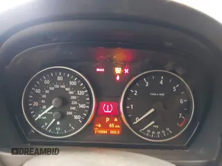 2006 BMW 3 Series 325i with VIN WBAVB17566NK33798, listed as a IAAI auction lot 42425997 with 210,994 mi miles and . Bid and sale history available at DreamBid. Image 7.