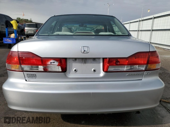 2002 Honda Accord LX z VIN JHMCG56402C001486, wystawiony jako Copart lot #56122905 z przebiegiem 158 274 mil mil oraz Szkoda całkowita • Salvage title. Historia ofert i sprzedaży dostępna na DreamBid. Obrazek 6.