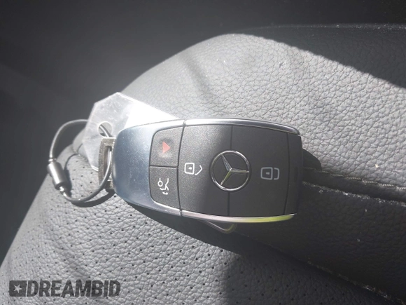2025 Mercedes-Benz GLS 450 with VIN 4JGFF5KE3SB402662, listed as a IAAI auction lot 42047355 with 2,879 mi miles and . Bid and sale history available at DreamBid. Image 11.