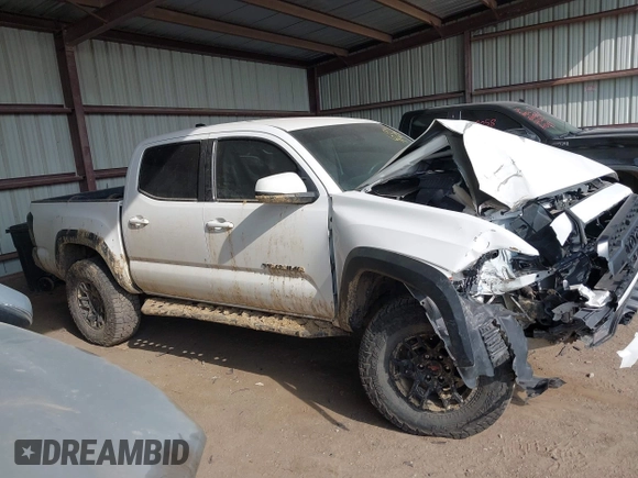2021 Toyota Tacoma SR z VIN 3TMCZ5AN4MM373247, wystawiony jako IAAI lot #41982617 z przebiegiem 45 692 mil mil oraz . Historia ofert i sprzedaży dostępna na DreamBid. Obrazek 13.
