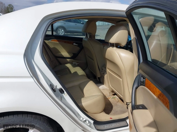 2006 Acura TL with VIN 19UUA66276A069590, listed as a IAAI auction lot 41540868 with 197,057 mi miles. Bid and sale history available at carsss.com. Image 8.