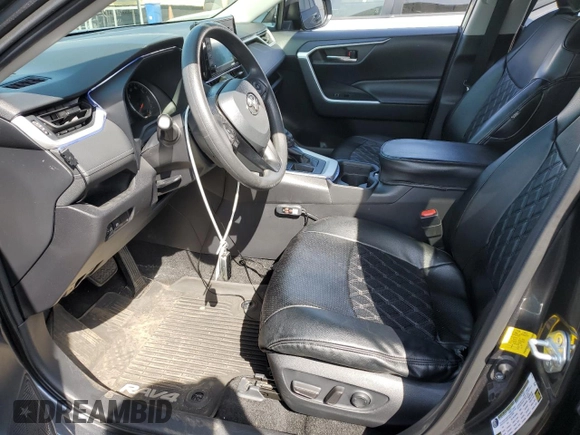 2021 Toyota RAV4 XLE with VIN 2T3W1RFV8MC098471, listed as a Copart auction lot 50675815 with 56,949 mi miles and Salvage Title. Bid and sale history available at carsss.com. Image 7.