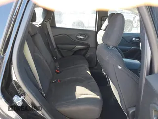 2021 Jeep Cherokee Latitude with VIN 1C4PJLCB4MD227099, listed as a IAAI auction lot 41844362 with 34,937 mi miles and . Bid and sale history available at DreamBid. Image 8.