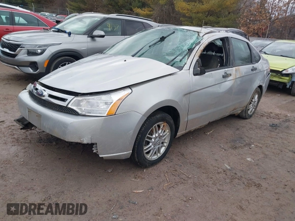 2009 Ford Focus SE z VIN 1FAHP35N89W154055, wystawiony jako IAAI lot #41680350 z przebiegiem 165 476 mil mil oraz . Historia ofert i sprzedaży dostępna na DreamBid. Obrazek 17.