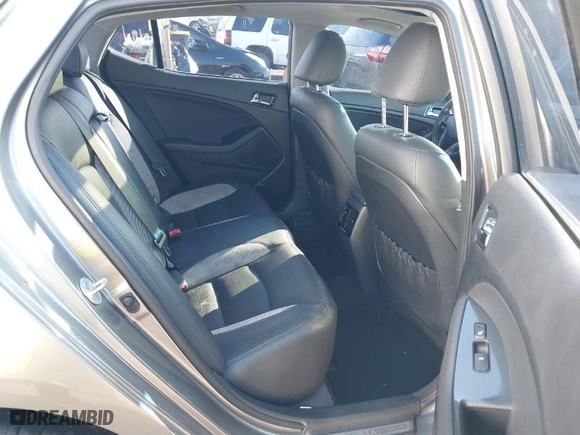 2013 Kia Optima SX w/Limited Pkg with VIN 5XXGR4A69DG190125, listed as a IAAI auction lot 41424498 with 134,056 mi miles. Bid and sale history available at carsss.com. Image 8.