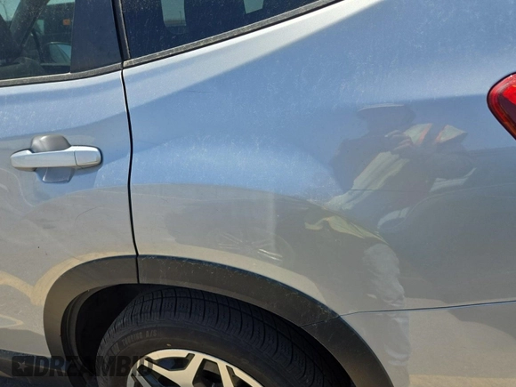 2019 Subaru Forester Premium with VIN JF2SKAGC7KH552139, listed as a IAAI auction lot 42566945 with 204,278 mi miles and . Bid and sale history available at DreamBid. Image 43.