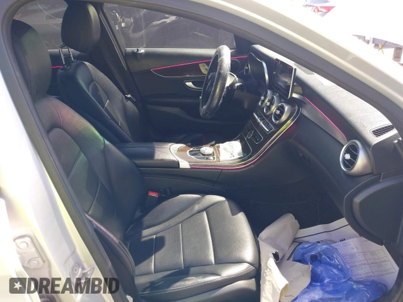 2018 Mercedes-Benz C with VIN 55SWF4JB4JU257082, listed as a IAAI auction lot 41807042 with 90,197 mi miles. Bid and sale history available at carsss.com. Image 5.