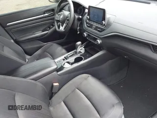 2020 Nissan Altima SV z VIN 1N4BL4DWXLC172566, wystawiony jako IAAI lot #42359457 z przebiegiem 122 856 mil mil oraz . Historia ofert i sprzedaży dostępna na DreamBid. Obrazek 5.