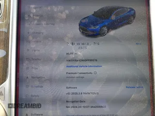 2013 Tesla Model S z VIN 5YJSA1CN5DFP20579, wystawiony jako IAAI lot #41983339 z przebiegiem 80 118 mil mil oraz . Historia ofert i sprzedaży dostępna na DreamBid. Obrazek 7.