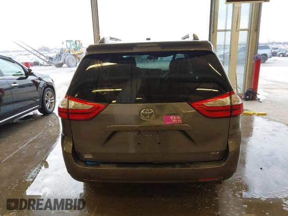 2017 Toyota Sienna XLE Auto Access Seat с VIN 5TDYZ3DC6HS801037, выставлен на аукционе IAAI как лот 41098091 с пробегом 180 674 миль миль и . История ставок и продаж доступна на DreamBid. Изображение 16.