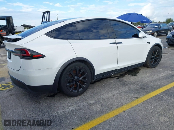 2022 Tesla Model X with VIN 7SAXCBE50NF359642, listed as a IAAI auction lot 41208766 with 37,749 mi miles. Bid and sale history available at carsss.com. Image 4.