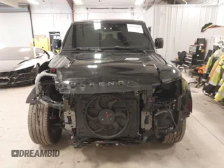 2024 Land Rover Defender X-Dynamic SE z VIN SALE2FEU1R2300221, wystawiony jako IAAI lot #41579863 z przebiegiem 13 981 mil mil oraz . Historia ofert i sprzedaży dostępna na DreamBid. Obrazek 13.