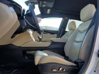 2017 Cadillac XT5 Premium Luxury AWD with VIN 1GYKNERS9HZ205281, listed as a Copart auction lot 86180574 with 20,549 mi miles and Salvage Title. Bid and sale history available at carsss.com. Image 7.