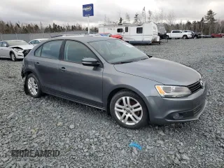 2014 Volkswagen Jetta with VIN 3VWWL7AJ0EM253922, listed as a Copart auction lot 41863685 with 226,765 mi miles and Salvage title. Bid and sale history available at DreamBid. Image 4.