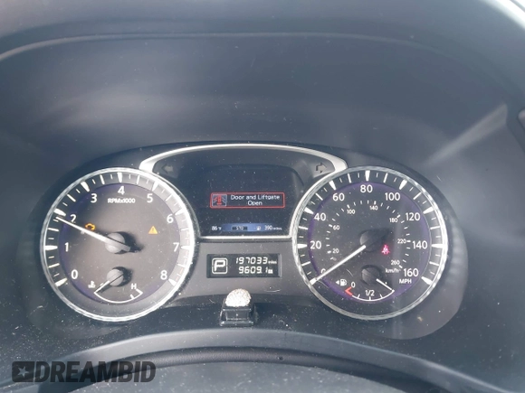 2015 Infiniti QX60 with VIN 5N1AL0MM2FC533155, listed as a IAAI auction lot 42318943 with 197,033 mi miles and . Bid and sale history available at DreamBid. Image 7.