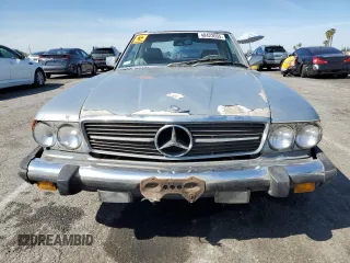 1984 Mercedes-Benz 380 SL with VIN WDBBA45A5EA014653, listed as a Copart auction lot 48423055 with 107,383 mi miles and Clean Title. Bid and sale history available at DreamBid. Image 5.