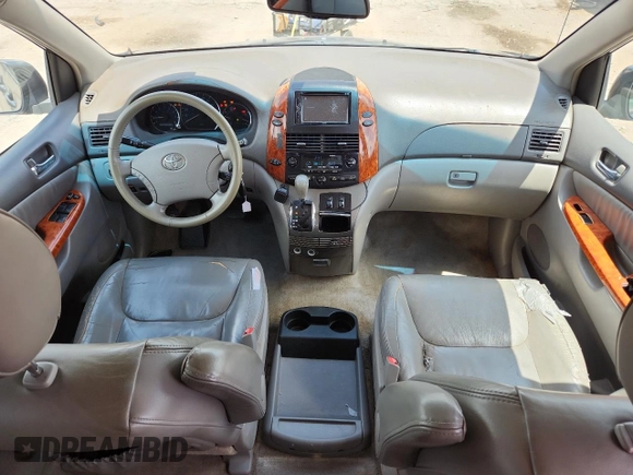 2008 Toyota Sienna XLE with VIN 5TDZK22C88S108444, listed as a Copart auction lot 64897795 with 182,584 mi miles and Clean title. Bid and sale history available at DreamBid. Image 8.
