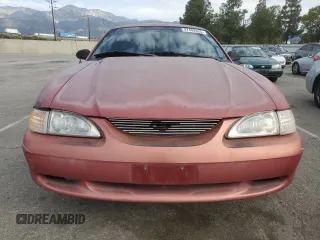1995 Ford Mustang with VIN 1FALP4046SF283514, listed as a Copart auction lot 47492825 with 121,272 mi miles and Clean Title. Bid and sale history available at carsss.com. Image 5.