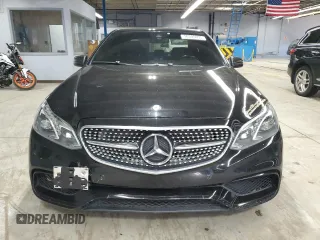 2014 Mercedes-Benz E 550 Sport with VIN WDDHF9BBXEA883116, listed as a Copart auction lot 50395055 with 124,022 mi miles and Clean Title. Bid and sale history available at DreamBid. Image 5.
