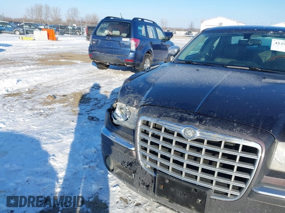2005 Chrysler 300 with VIN 2C3AA63H65H526016, listed as a IAAI auction lot 41296420 with 136,794 mi miles. Bid and sale history available at carsss.com. Image 6.