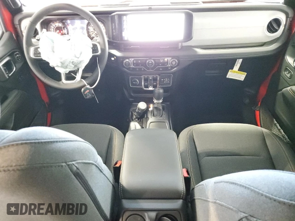 2025 Jeep Wrangler Sahara with VIN 1C4PJXEN0SW589298, listed as a Copart auction lot 61721585 with 105 mi miles and Clean title. Bid and sale history available at DreamBid. Image 8.