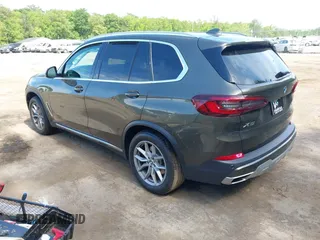 2021 BMW X5 xDrive40i with VIN 5UXCR6C06M9G21960, listed as a IAAI auction lot 42315496 with 41,580 mi miles and . Bid and sale history available at DreamBid. Image 3.