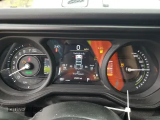 2024 Jeep Wrangler Rubicon X z VIN 1C4RJXR65RW143217, wystawiony jako Copart lot #49298355 z przebiegiem 21 819 mil mil oraz Szkoda całkowita • Salvage title. Historia ofert i sprzedaży dostępna na DreamBid. Obrazek 9.