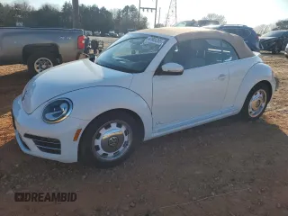 2018 Volkswagen Beetle S with VIN 3VW5DAAT4JM504510, listed as a Copart auction lot 42905395 with 71,039 mi miles and Salvage Title. Bid and sale history available at DreamBid. Image 1.