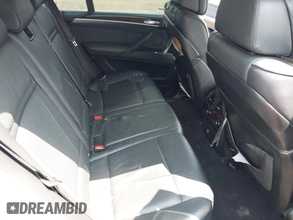 2013 BMW X5 xDrive50i with VIN 5UXZV8C58D0C16717, listed as a IAAI auction lot 42627144 with 165,724 mi miles and . Bid and sale history available at DreamBid. Image 8.