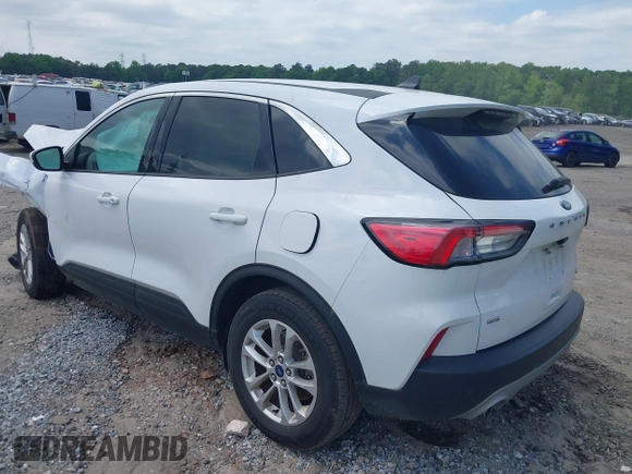 2020 Ford Escape SE with VIN 1FMCU0G61LUC46897, listed as a IAAI auction lot 42090743 with Not Provided miles and . Bid and sale history available at carsss.com. Image 3.