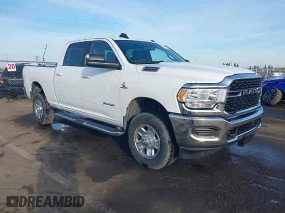 2022 Ram 2500 Lone Star z VIN 3C6UR5DL4NG235715, wystawiony jako IAAI lot #41753908 z przebiegiem 24 578 mil mil oraz . Historia ofert i sprzedaży dostępna na DreamBid. Obrazek 1.