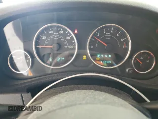 2013 Jeep Wrangler Unlimited Sport z VIN 1C4BJWDGXDL556580, wystawiony jako Copart lot #55477185 z przebiegiem 71 044 mil mil oraz Szkoda całkowita • Salvage title. Historia ofert i sprzedaży dostępna na DreamBid. Obrazek 9.
