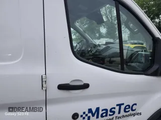 2016 Ford Transit Cargo with VIN 1FTYE1ZM5GKA76148, listed as a IAAI auction lot 42299673 with 150,587 mi miles and . Bid and sale history available at DreamBid. Image 31.