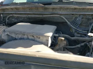 2021 Chevrolet Silverado 2500HD Work Truck z VIN 1GC1YLE73MF136579, wystawiony jako IAAI lot #41492782 z przebiegiem 134 945 mil mil oraz . Historia ofert i sprzedaży dostępna na DreamBid. Obrazek 18.