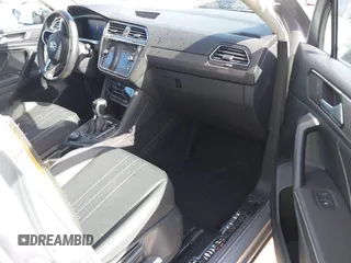 2023 Volkswagen Tiguan SE z VIN 3VV2B7AX0PM034519, wystawiony jako IAAI lot #41723470 z przebiegiem 17 250 mil mil oraz . Historia ofert i sprzedaży dostępna na DreamBid. Obrazek 5.