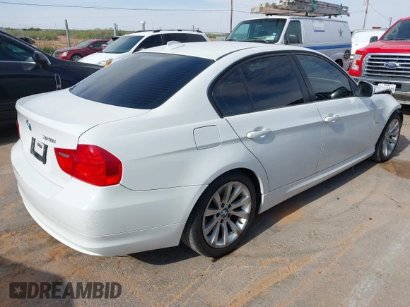 2011 BMW 3 Series 328i с VIN WBAPH7C54BE682973, выставлен на аукционе IAAI как лот 42235227 с пробегом 141 576 миль миль и . История ставок и продаж доступна на DreamBid. Изображение 4.
