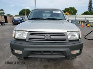 1999 Toyota 4Runner SR5 with VIN JT3GN86R8X0113147, listed as a Copart auction lot 64168045 with 204,721 mi miles and Clean title. Bid and sale history available at DreamBid. Image 5.