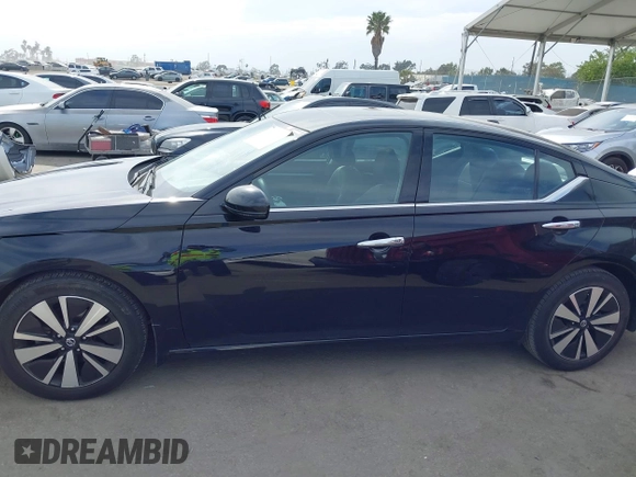 2020 Nissan Altima SV z VIN 1N4BL4DV2LC212565, wystawiony jako IAAI lot #42294236 z przebiegiem 37 426 mil mil oraz . Historia ofert i sprzedaży dostępna na DreamBid. Obrazek 14.