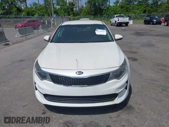 2016 Kia Optima LX z VIN KNAGT4L3XG5095972, wystawiony jako IAAI lot #42130422 z przebiegiem 103 420 mil mil oraz . Historia ofert i sprzedaży dostępna na DreamBid. Obrazek 12.