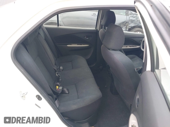 2010 Toyota Yaris с VIN JTDBT4K38A1358277, выставлен на аукционе IAAI как лот 42541096 с пробегом 271 159 миль миль и . История ставок и продаж доступна на DreamBid. Изображение 8.
