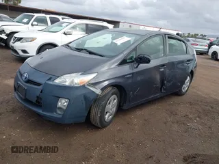 2010 Toyota Prius II with VIN JTDKN3DU8A0205933, listed as a IAAI auction lot 41741426 with 112,097 mi miles. Bid and sale history available at carsss.com. Image 2.