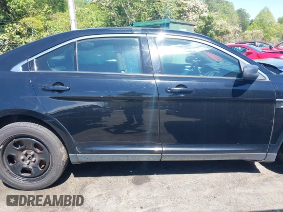 2017 Ford Police Interceptor z VIN 1FAHP2MK5HG103848, wystawiony jako IAAI lot #42042387 z przebiegiem Nie podano mil oraz . Historia ofert i sprzedaży dostępna na DreamBid. Obrazek 13.