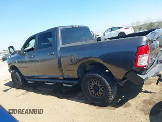 2019 Ram 2500 Lone Star с VIN 3C6UR5DL5KG607820, выставлен на аукционе IAAI как лот 41646952 с пробегом 115 983 миль миль и . История ставок и продаж доступна на DreamBid. Изображение 14.