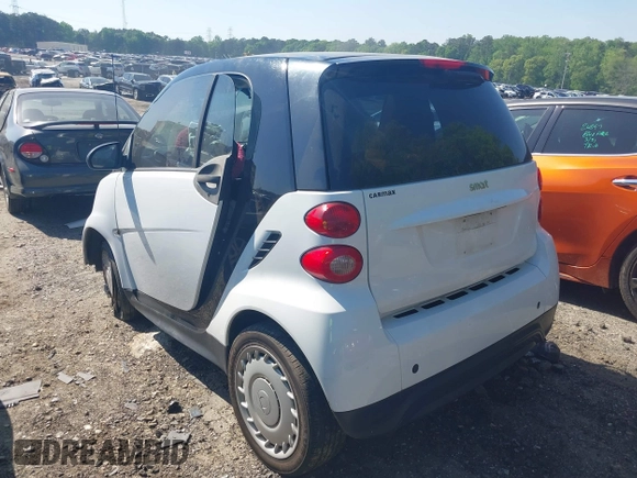 2015 Smart fortwo Passion with VIN WMEEJ3BA9FK806363, listed as a IAAI auction lot 41830363 with 1 mi miles. Bid and sale history available at carsss.com. Image 3.