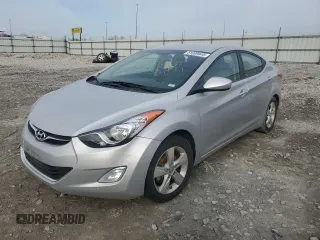 2013 Hyundai Elantra GLS z VIN KMHDH4AE8DU772980, wystawiony jako Copart lot #51099845 z przebiegiem 49 319 mil mil oraz Szkoda całkowita • Salvage title. Historia ofert i sprzedaży dostępna na DreamBid. Obrazek 1.
