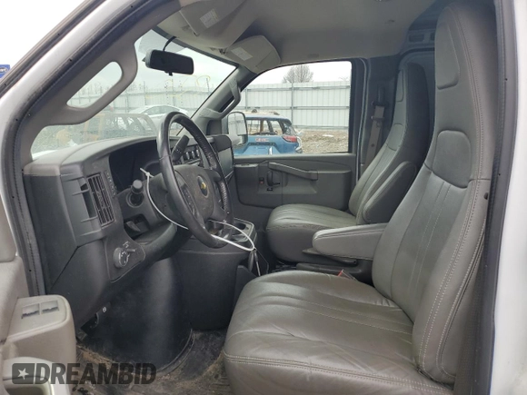 2020 Chevrolet Express Cargo with VIN 1GCWGAFP4L1174507, listed as a Copart auction lot 44225975 with 130,444 mi miles and Salvage Title. Bid and sale history available at DreamBid. Image 7.