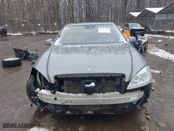 2012 Mercedes-Benz S-Class S 550 with VIN WDDNG7DB8CA431860, listed as a IAAI auction lot 41567341 with 93,729 mi miles. Bid and sale history available at carsss.com. Image 13.