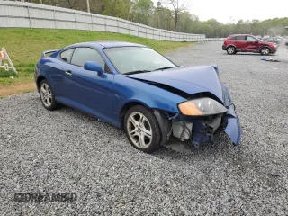2004 Hyundai Tiburon GT z VIN KMHHN65F04U116166, wystawiony jako Copart lot #51525065 z przebiegiem 153 035 mil mil oraz Szkody całkowita. Historia ofert i sprzedaży dostępna na DreamBid. Obrazek 4.