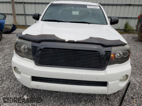 2011 Toyota Tacoma PreRunner z VIN 3TMJU4GN1BM124215, wystawiony jako Copart lot #55755385 z przebiegiem 153 806 mil mil oraz Czysty tytuł • Clean title. Historia ofert i sprzedaży dostępna na DreamBid. Obrazek 5.